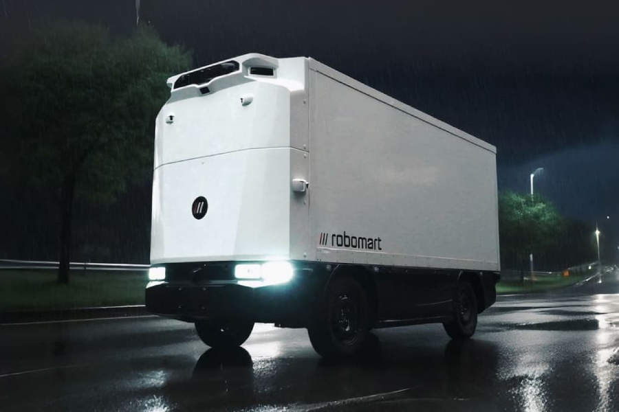 Robomart RM5 Autonomous Delivery Robot Arrives, Disrupting Food Delivery with a $3 Flat Rate