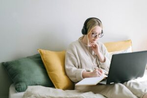 Squibler Review 2025: Is It the Best AI Writing Tool for Authors?